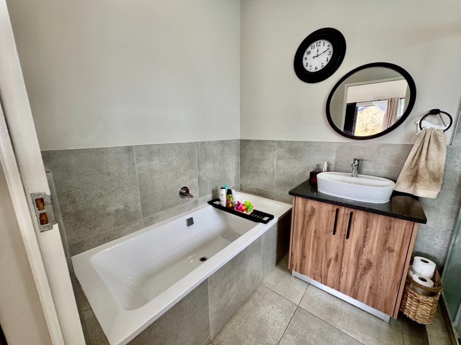 3 Bedroom Property for Sale in Waterberry Estate North West